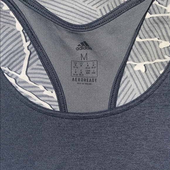 Adidas 2 pc Women's Gray and Black Tank Tops Aeroready sz M - Picture 5 of 8